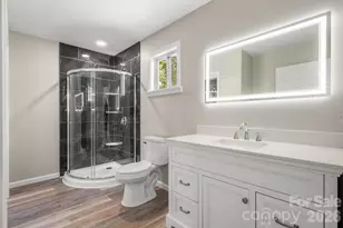 242 8th Ave Dr SW, Hickory, NC 28602 - Photo 10