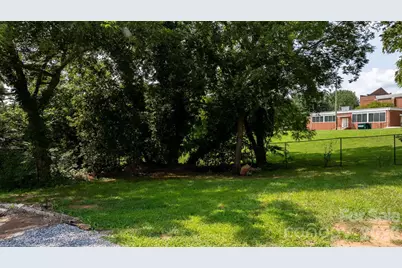 242 8th Avenue Drive SW, Hickory, NC 28602 - Photo 24