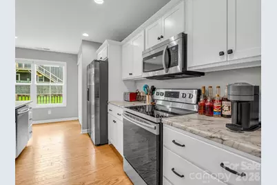 27 Busbee View Road, Asheville, NC 28803 - Photo 12
