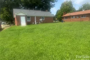 1109 McLaughlin St, Statesville, NC 28677 - Photo 6