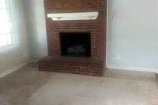 1109 McLaughlin St, Statesville, NC 28677 - Photo 2
