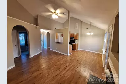 3523 Tracy Glenn Court, Charlotte, NC 28269 - Photo 4