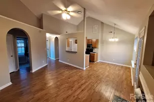 3523 Tracy Glenn Ct, Charlotte, NC 28269 - Photo 4