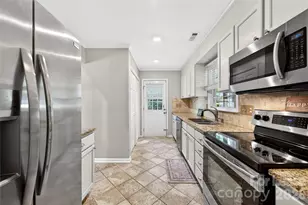 9131 Glisson Ct, Charlotte, NC 28210 - Photo 12