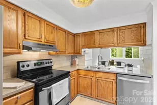 7320 Pebblestone Dr, Charlotte, NC 28212 - Photo 8