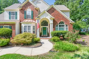 10808 Pomerane Pl, Charlotte, NC 28277 - Photo 2