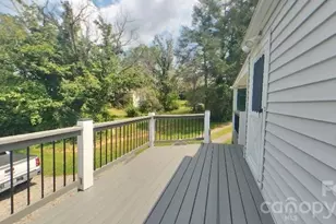 214 Governors View Rd, Asheville, NC 28805 - Photo 14