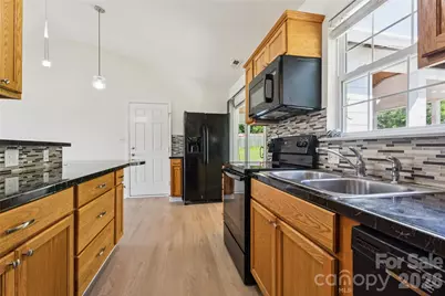 4563 Sunchase Court NW, Concord, NC 28027 - Photo 4