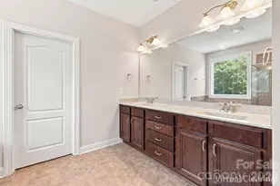 16131 Alsace Dr, Charlotte, NC 28278 - Photo 22