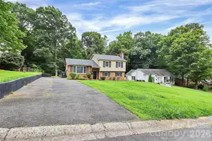 6133 Colchester Pl, Charlotte, NC 28210 - Photo 4