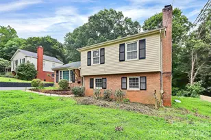 6133 Colchester Pl, Charlotte, NC 28210 - Photo 2