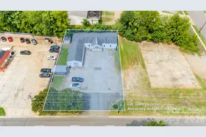 1010 Shelton Avenue, Statesville, NC 28677 - Photo 4