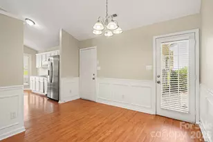 9819 Veronica Dr, Charlotte, NC 28215 - Photo 4