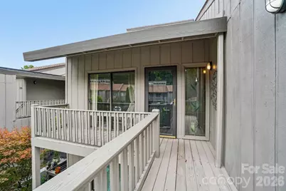 210 Juniper Lane, Hendersonville, NC 28739 - Photo 4