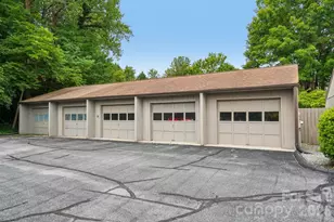 210 Juniper Ln, Hendersonville, NC 28739 - Photo 32