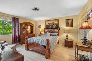 210 Juniper Ln, Hendersonville, NC 28739 - Photo 20