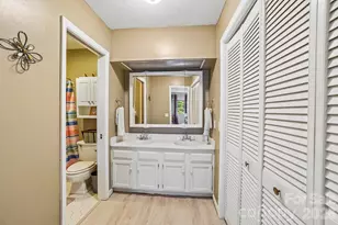 210 Juniper Ln, Hendersonville, NC 28739 - Photo 22
