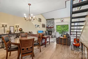 210 Juniper Ln, Hendersonville, NC 28739 - Photo 10