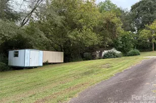 206 Railroad St, Mooresboro, NC 28114 - Photo 4