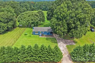 6268 Long Island Rd, Catawba, NC 28609 - Photo 2