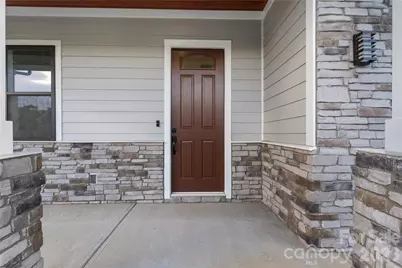 1207 39th Avenue NE, Hickory, NC 28601 - Photo 4