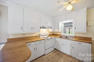 615 Westway Dr, Gastonia, NC 28054 - Photo 4