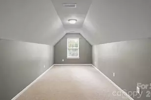 2429 Oakdale Creek Ln, Charlotte, NC 28216 - Photo 30