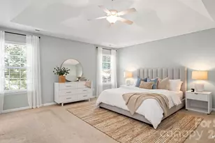 2429 Oakdale Creek Ln, Charlotte, NC 28216 - Photo 18