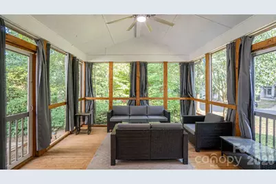 2429 Oakdale Creek Lane, Charlotte, NC 28216 - Photo 2