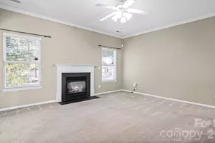 2429 Oakdale Creek Ln, Charlotte, NC 28216 - Photo 14