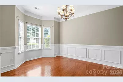 2429 Oakdale Creek Lane, Charlotte, NC 28216 - Photo 6
