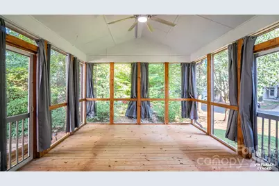 2429 Oakdale Creek Lane, Charlotte, NC 28216 - Photo 16