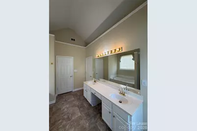 3100 Arklow Road, Charlotte, NC 28269 - Photo 18