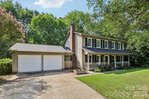 11530 Waterflower Ln, Charlotte, NC 28262 - Photo 2