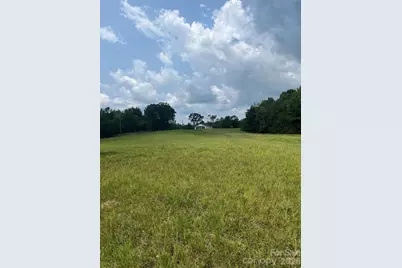 831 S Beersheba Road, Clover, SC 29710 - Photo 6