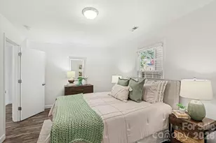113 N Smallwood Pl, Charlotte, NC 28216 - Photo 8
