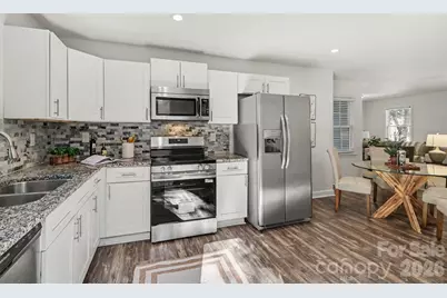 113 N Smallwood Place, Charlotte, NC 28216 - Photo 4