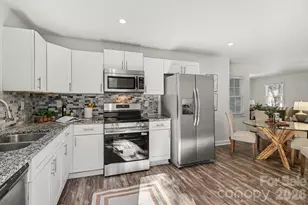 113 N Smallwood Pl, Charlotte, NC 28216 - Photo 4