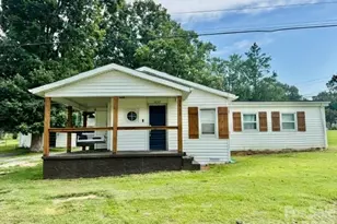 3839 1st Ave NW, Hickory, NC 28601 - Photo 1