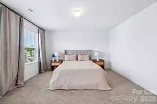 329 Wildmore Wy, Charlotte, NC 28214 - Photo 16
