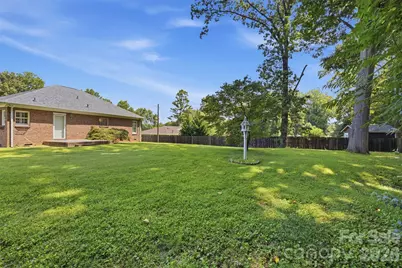 211 Peachtree Street, Belmont, NC 28012 - Photo 20