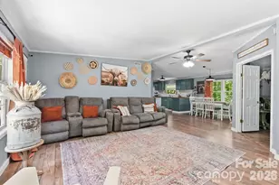 122 Fallswood Ct, Hendersonville, NC 28739 - Photo 6