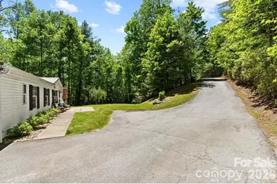 122 Fallswood Court, Hendersonville, NC 28739 - Photo 34