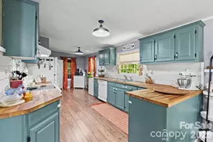 122 Fallswood Ct, Hendersonville, NC 28739 - Photo 12