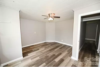 1632 C Avenue SE, Hickory, NC 28602 - Photo 10
