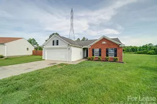3702 Cardinal Bluff Ln, Indian Trail, NC 28079 - Photo 2