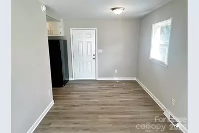 916 W 5th Avenue #A, Lexington, NC 27292 - Photo 6