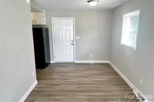 916 W 5th Ave, Lexington, NC 27292 - Photo 6