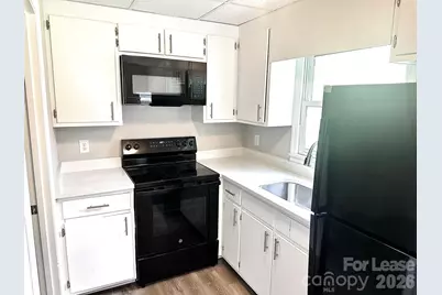 916 W 5th Avenue #A, Lexington, NC 27292 - Photo 8