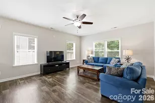 2628 Courtland Dr, Clover, SC 29710 - Photo 8